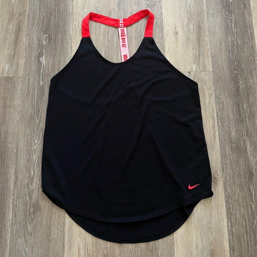 LIKE NEW NIKE TANK